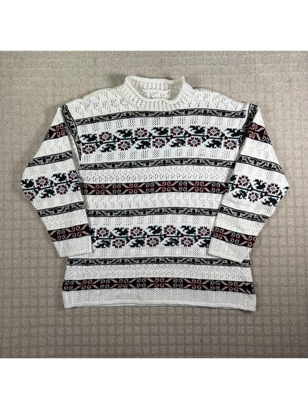 White patterned knit sweater med
